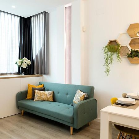 Sylvia 1M - Precioso Apartamento En Primera Linea De Mar - Centrico - Playa - Wifi Емпуриабрава Екстериор снимка